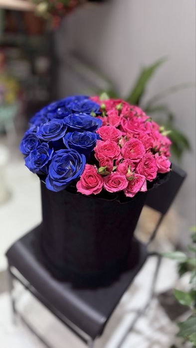 Синие розы. Доставка цветов