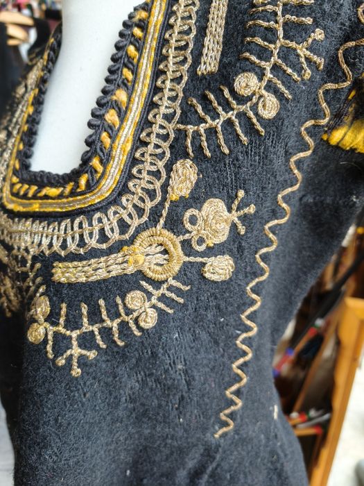 Автентичен самоковски сукман