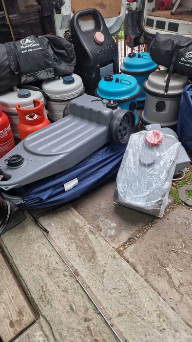 Бидони за каравани за мръсна и чиста вода +др