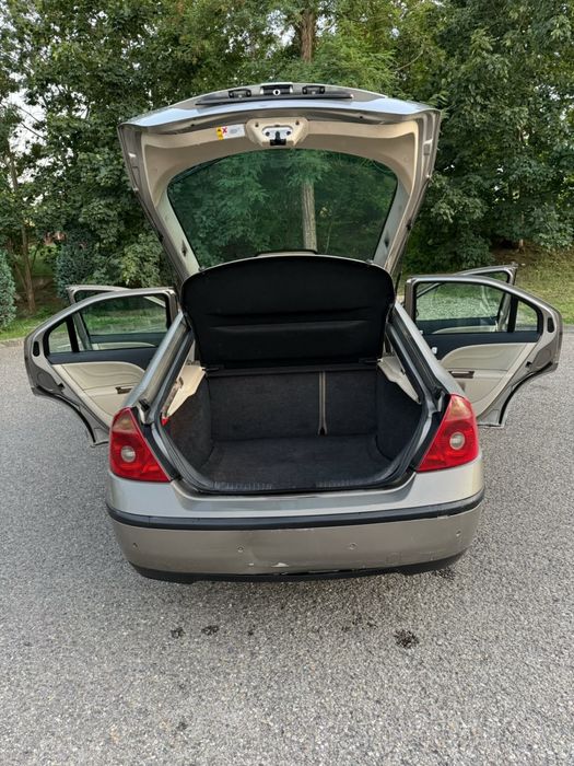 Vând Ford Mondeo