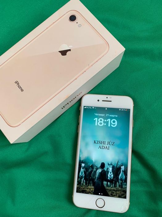 Продаётся Iphone 8