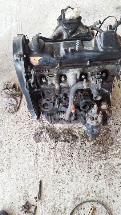 Пассат  гольф мотор 1.8