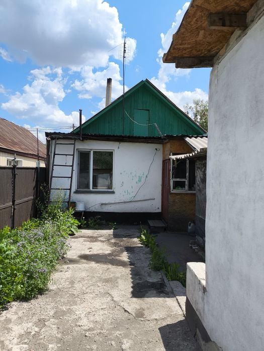 Дом в центре Караганды продаём