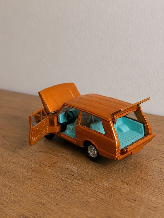 Dinky toys Range Rover