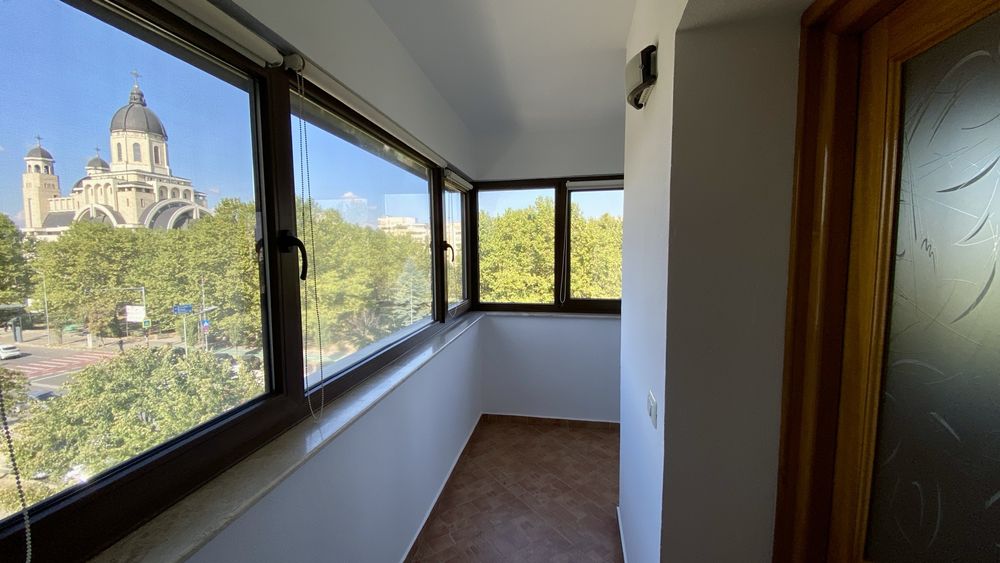 Proprietar închiriez apartament ultracentral două camere