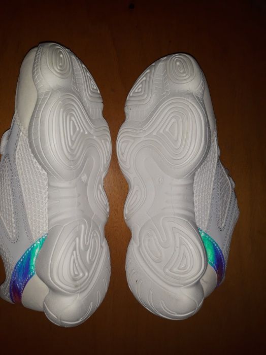 Adidași dama nr 40