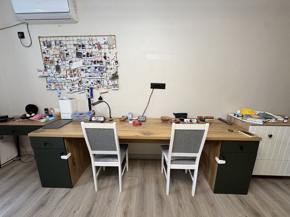 Продам длинный стол 260х65х75