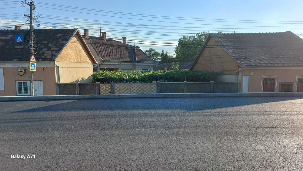 Casă familială (mobilată) cu spații comerciale de vânzare (Turda)