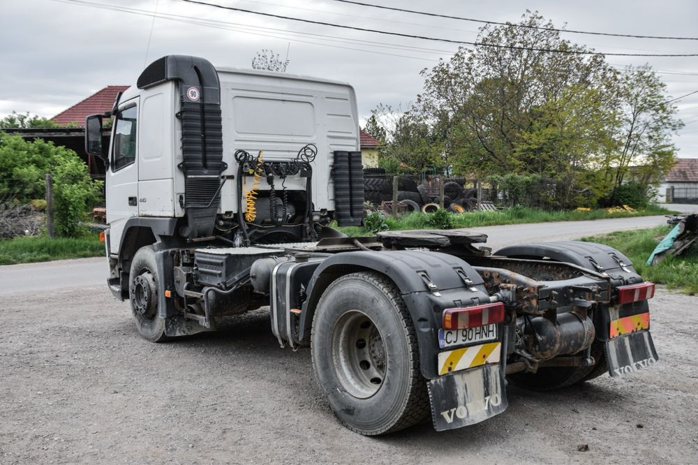 Volvo FM440 cap tractor