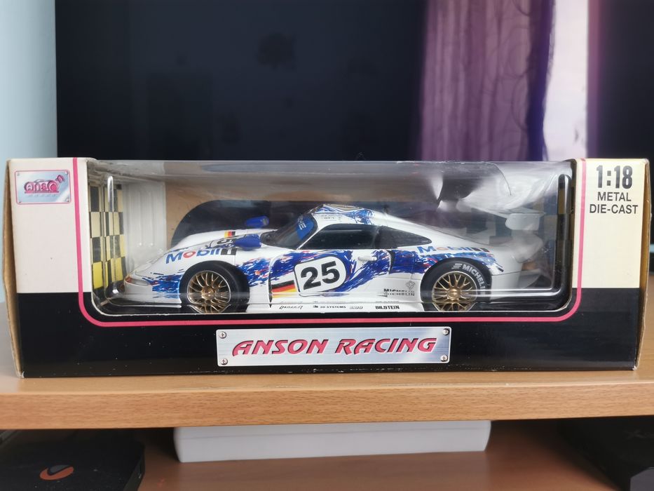 Porsche 911 Gt1 Anson Racing 1:18