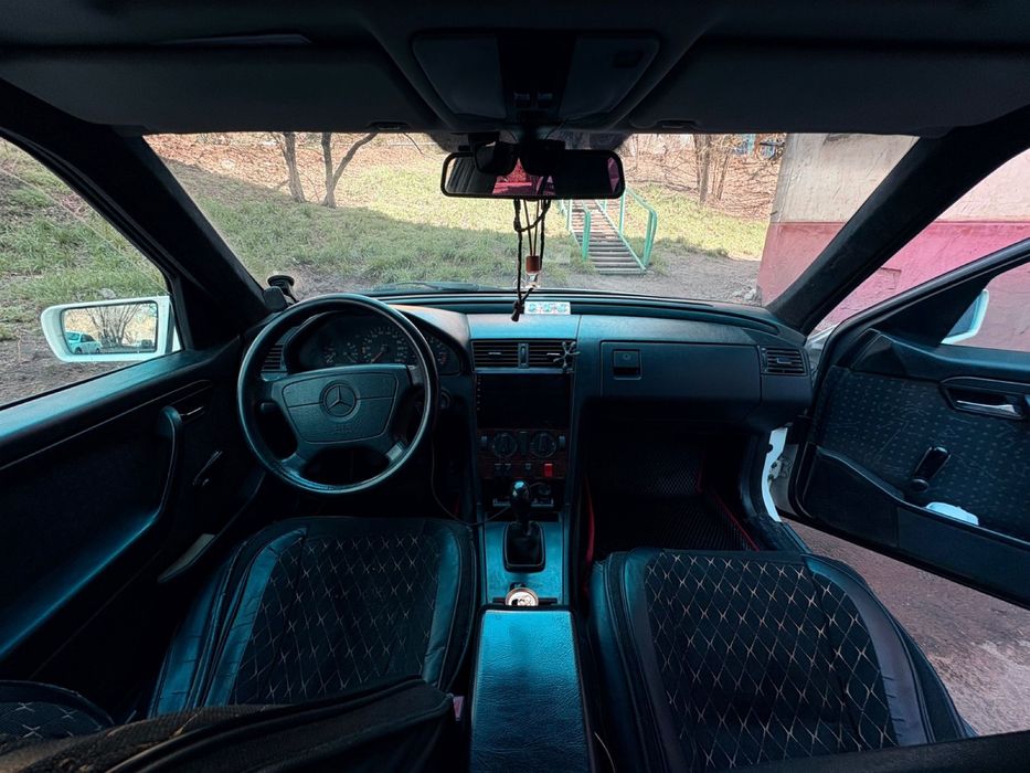 Продам машину в хтс