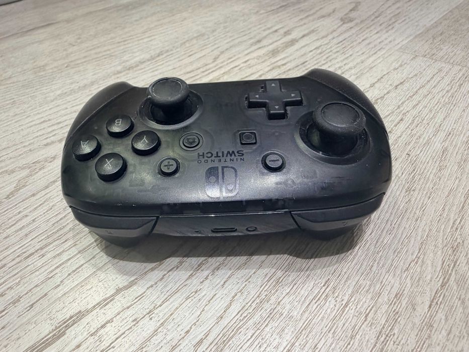Nintendo Switch Pro Controller (NSP140)