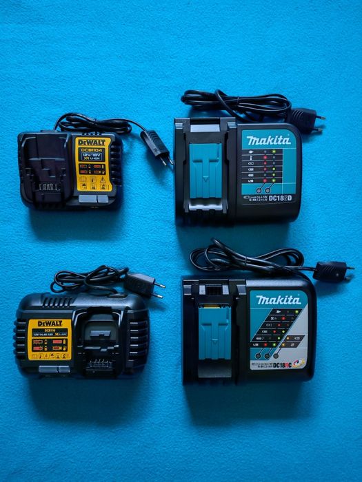 Set scule Makita 18 V, accesorii, incarcatoare