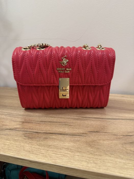 Нова дамска червена чанта