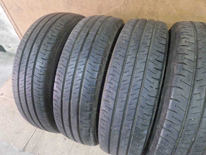 4 Falken R16 C 205/75/ 
летни бусови гуми DOT0621