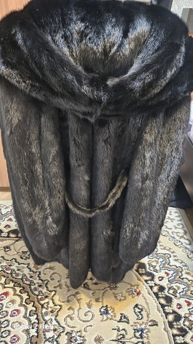 Продам норковую шубу