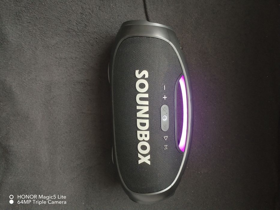 Vind boxă Soundbox