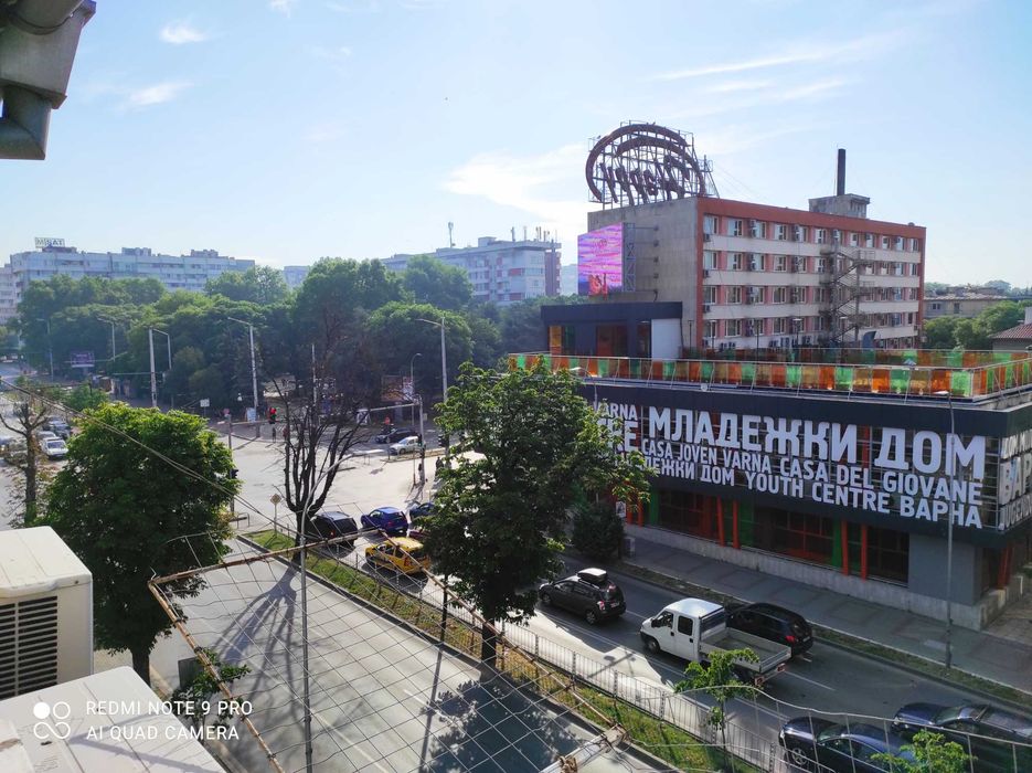 Дава под наем, Разширен двустаен, "Червен площад" Варна