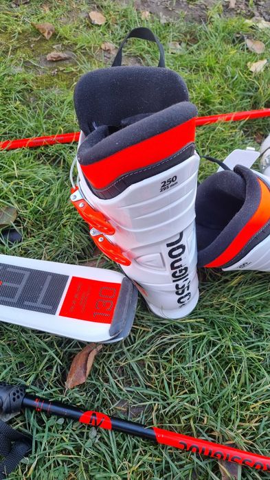 Горные лыжи и ботинки