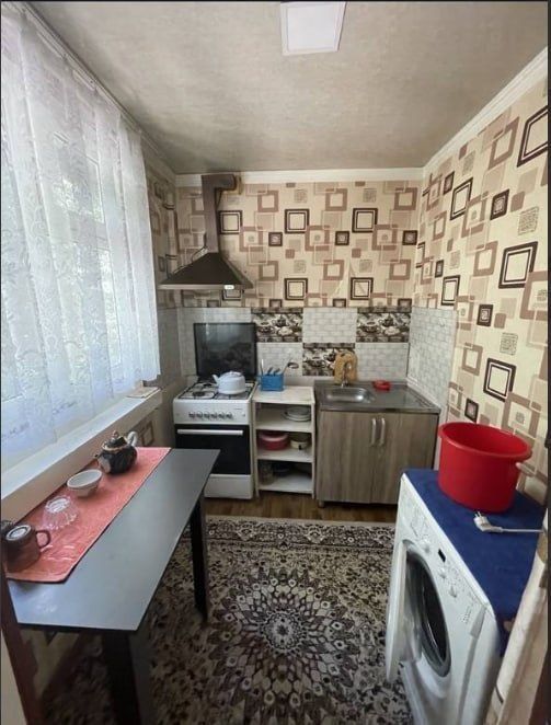 Ijara xonadoni qizlarga
