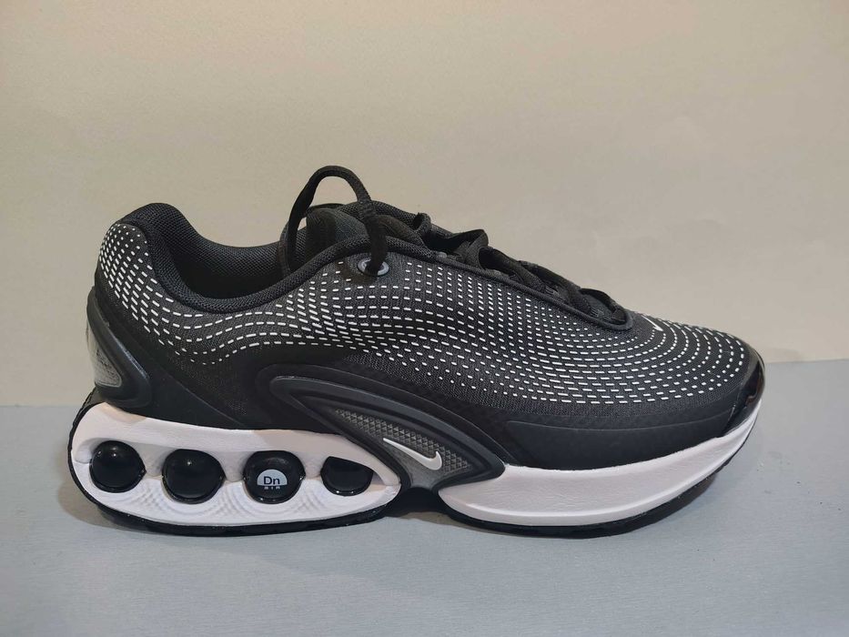 Nike Air Max Dn N43, и N46.Маратонки с камери.Нови.Оригинал.