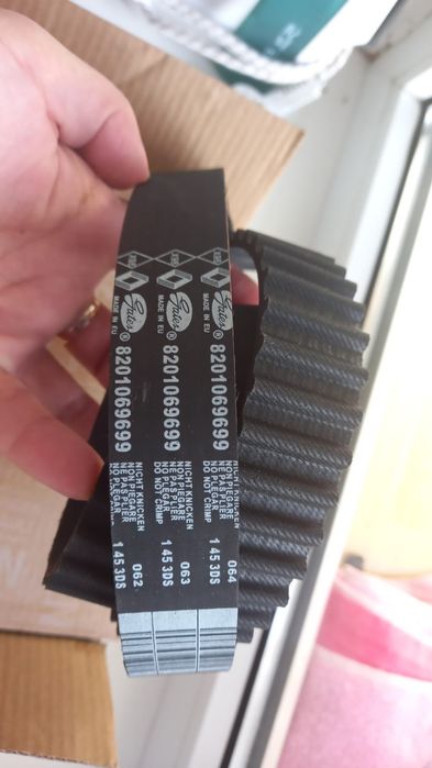 Gates  комплект ГРМ  2шт ролик И помпа