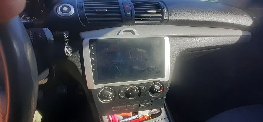 Far stinga dreapta bmw seria 1