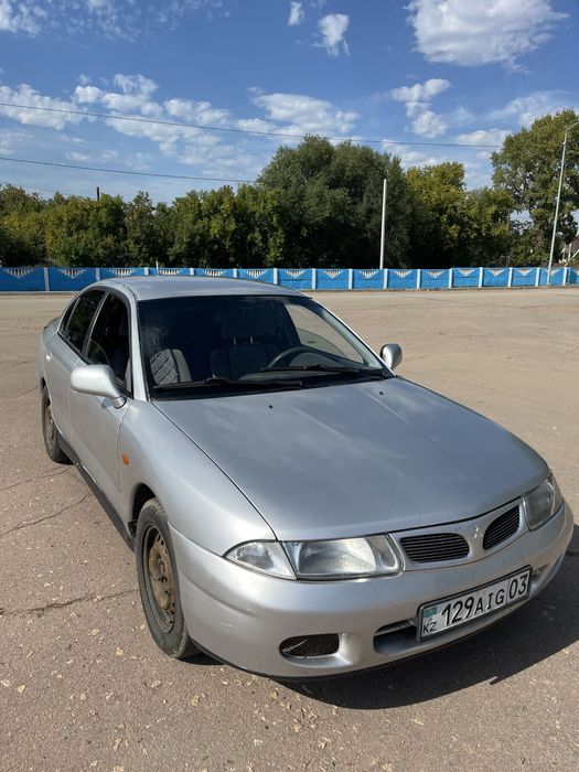 Продам Митсубиси Каризма
