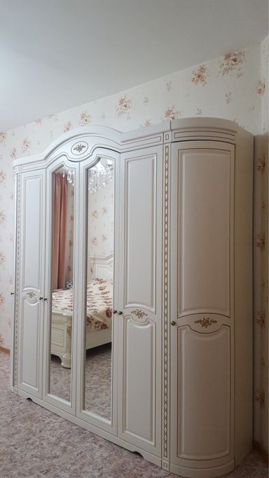 Продается спальный гарнитур производства Беларусь