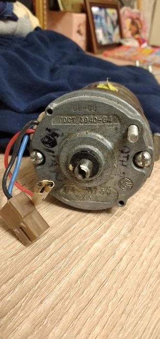 Электродвигатель МТЗ, УАЗ (12V) 37 30