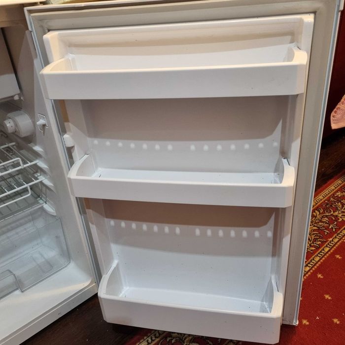 Frigider Arctic AF125M40W stare nou GARANTIE