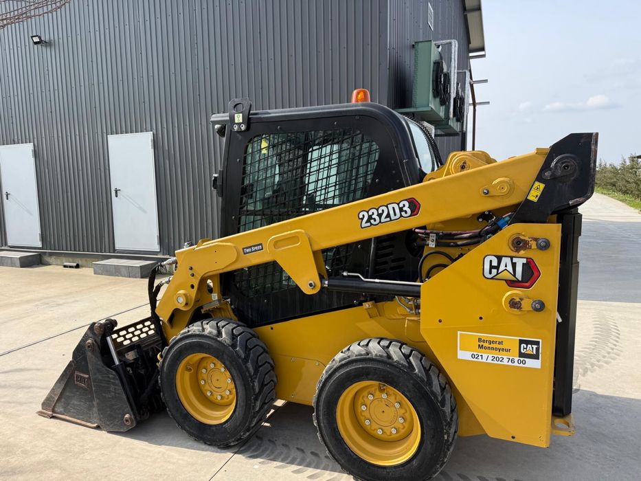 Bobcat Caterpillar 232D3