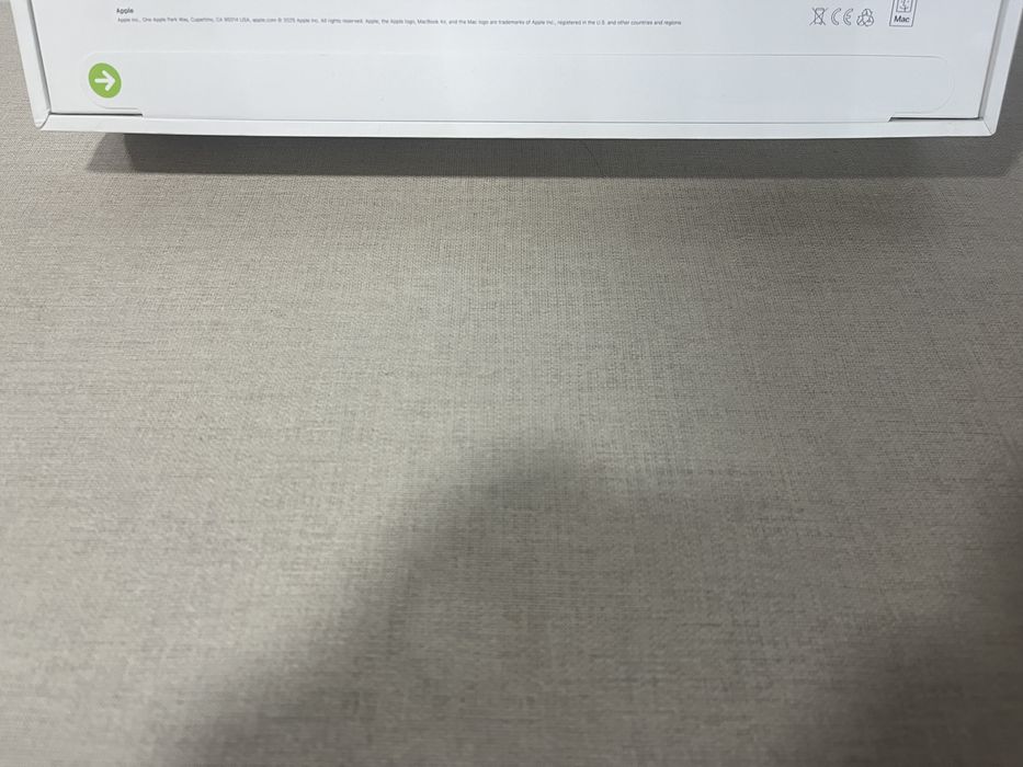 Apple MacBook 13” M4 256GB Produs Nou Sigilat