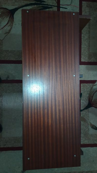 Продам Сотилади Тумба для Радиотехники почти новая