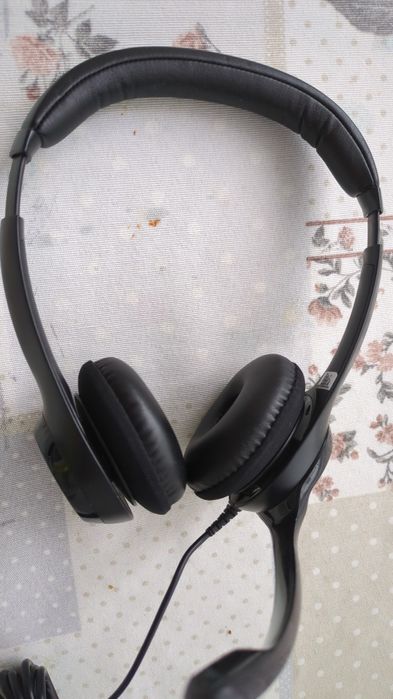 Logitech H390 USB слушалки с микрофон – отлична кондиция, почти нови!