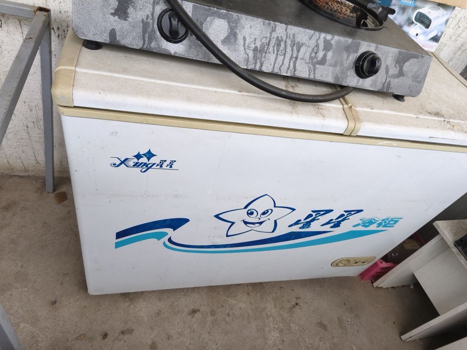 Морозильник продам срочно