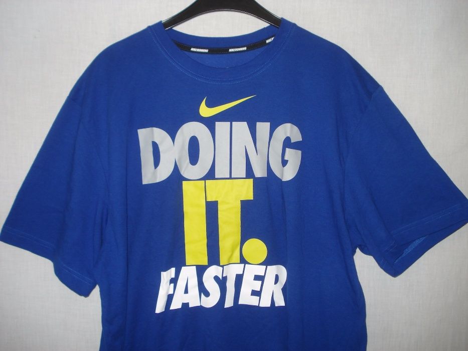 T-shirt NIKE Running Dri-Fit - Doing it. Faster
