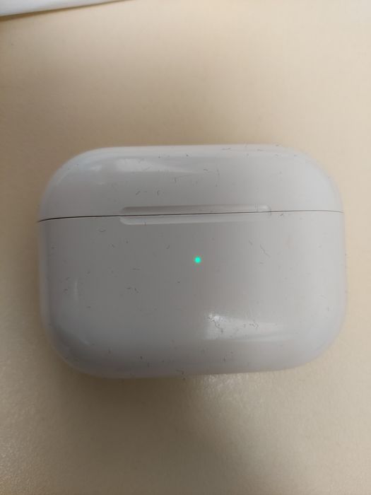 Зарядные кейс airpods первого поколения