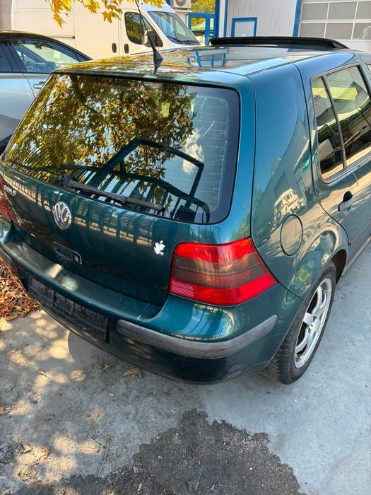 Golf 4 1.6 На Части