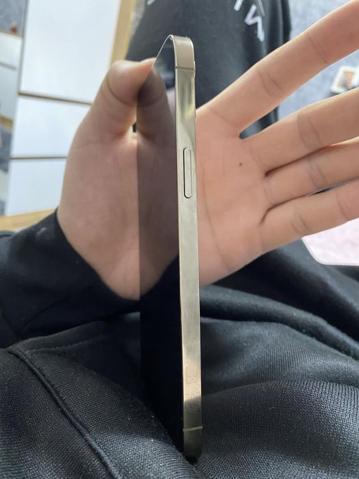 Iphone 12 pro max Много Запазен