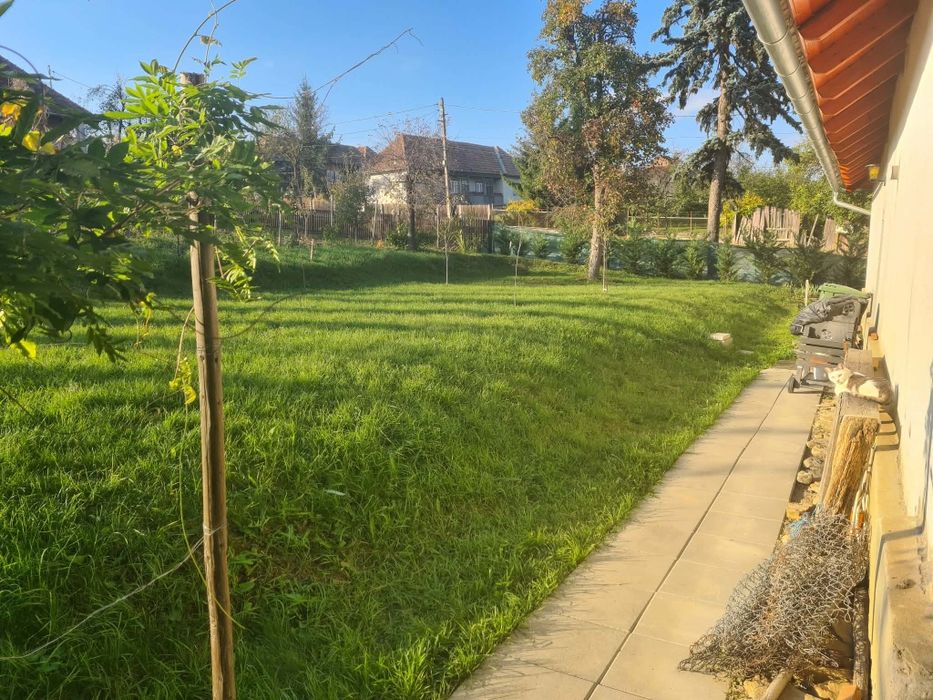 Casa de vazare Sabed -central 725mp teren , locuinta sau spatiu com.