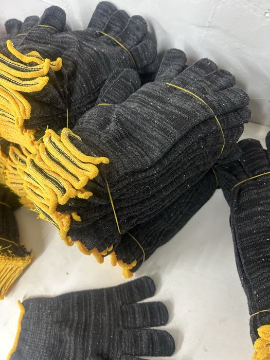 Продается рабочие перчатки по 80 тг качество отличное