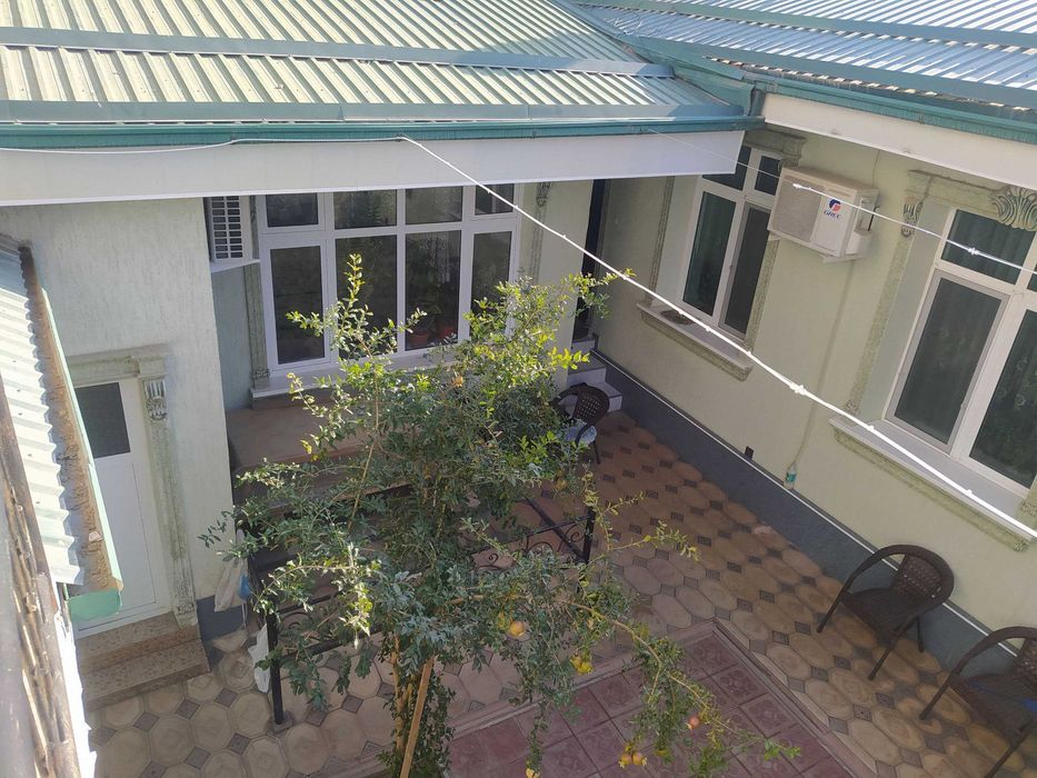 Дом 5 комнат на участке 2,25 сотки недалеко от Малики