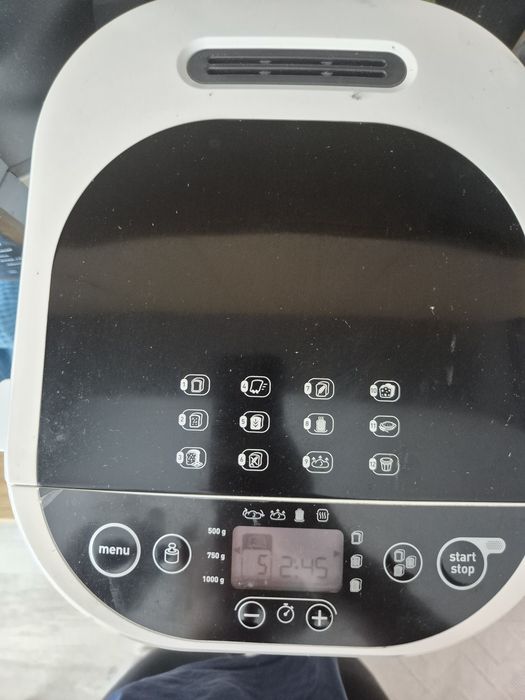 Masina de făcut paine tefal