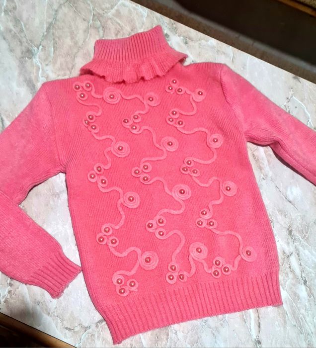 Свитер тёплый на девочку