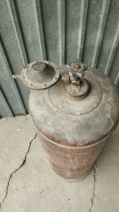Газовый баллон с редуктором