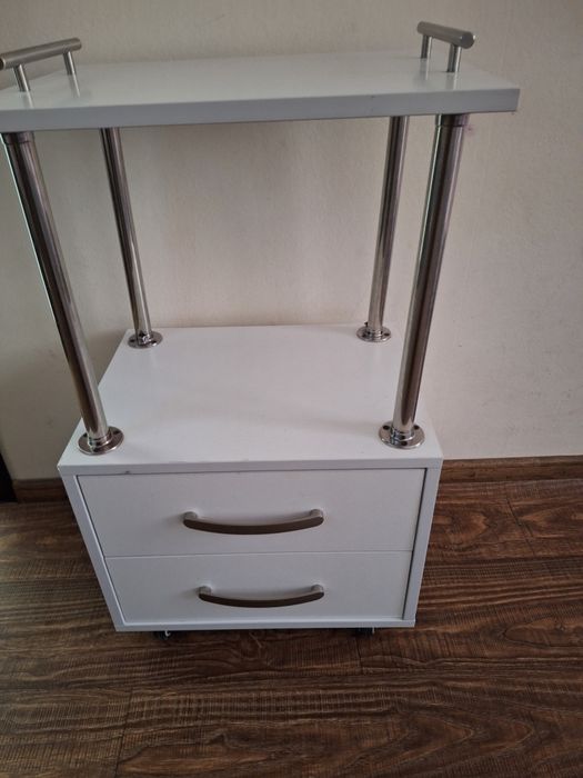 Полка для маникюра