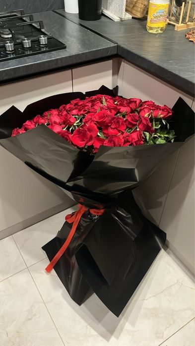 Продам 101 розу