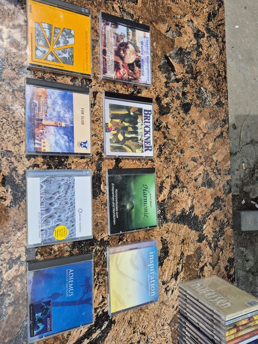 Vând Lot 40CD muzica clasica mixta straina artisti internationalii celebri