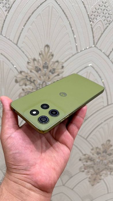Motorola g15 Yengide holatda 8+5/256 GB Full Kamplekt